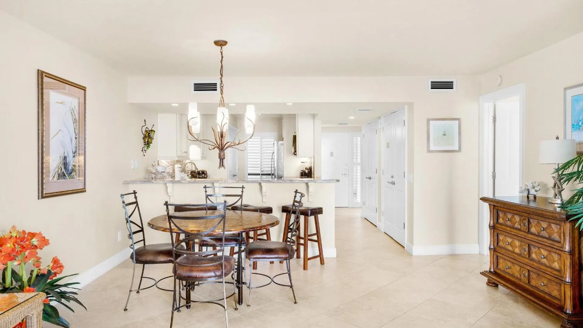 Mainsail 142 Apartment