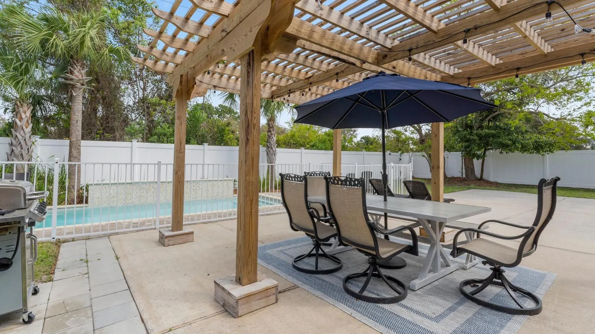 A World Away By Newman-dailey Holiday home Destin