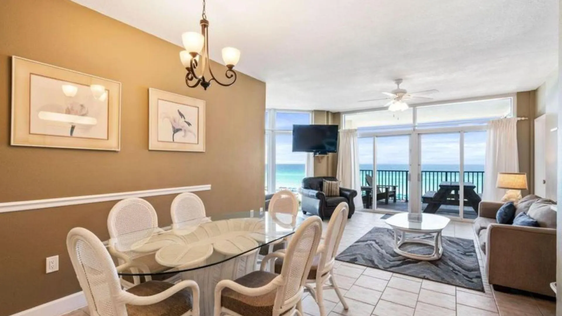 Jade East Towers 0320 Holiday home