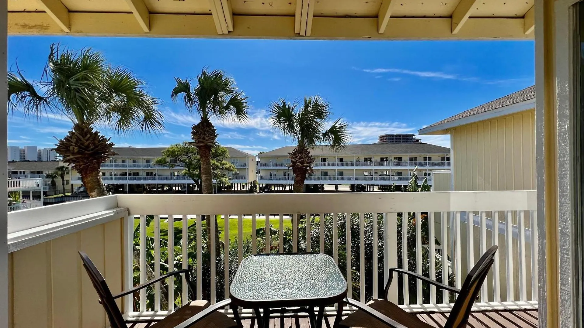 Sandpiper Cove 2031 * Destin