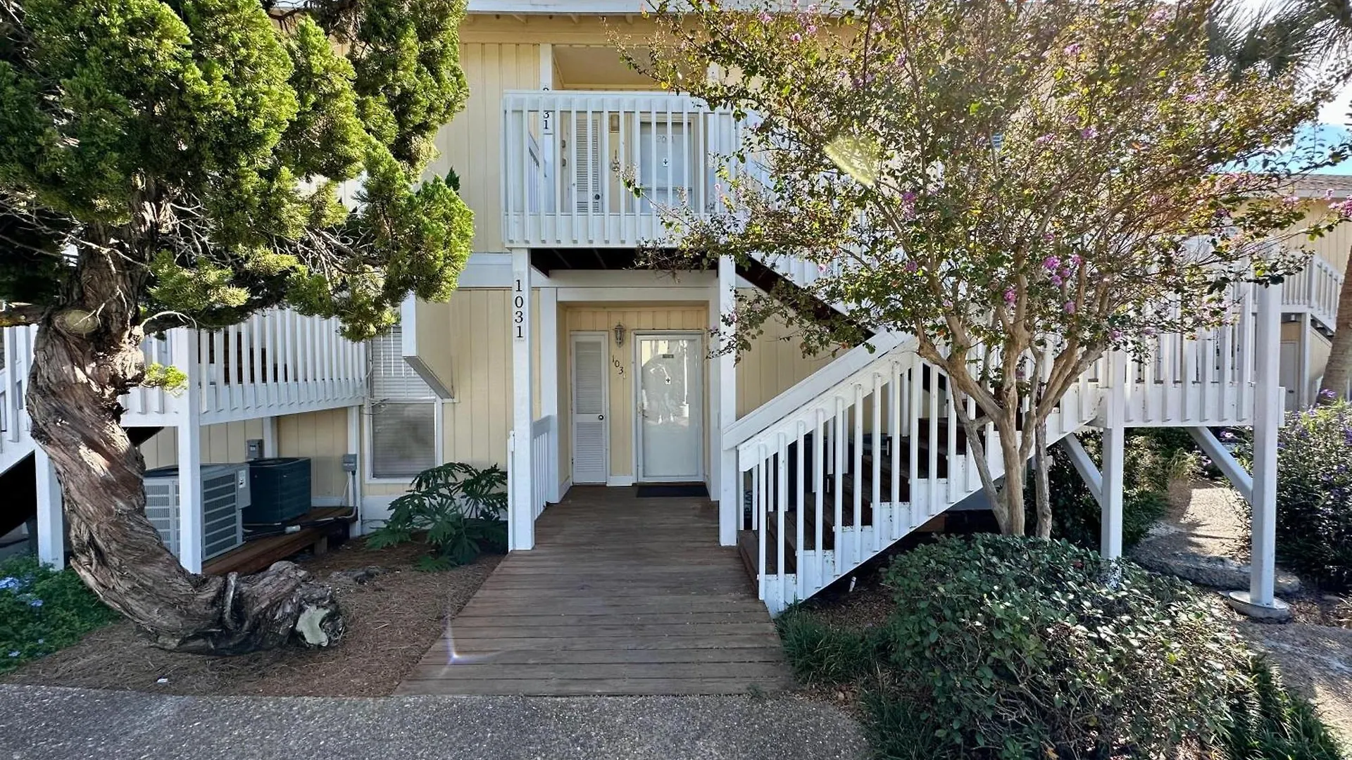 Sandpiper Cove 2031 *