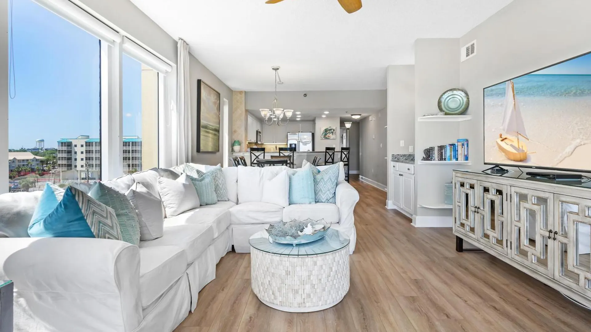 Jade East Towers 0550 By Newman-dailey * Destin