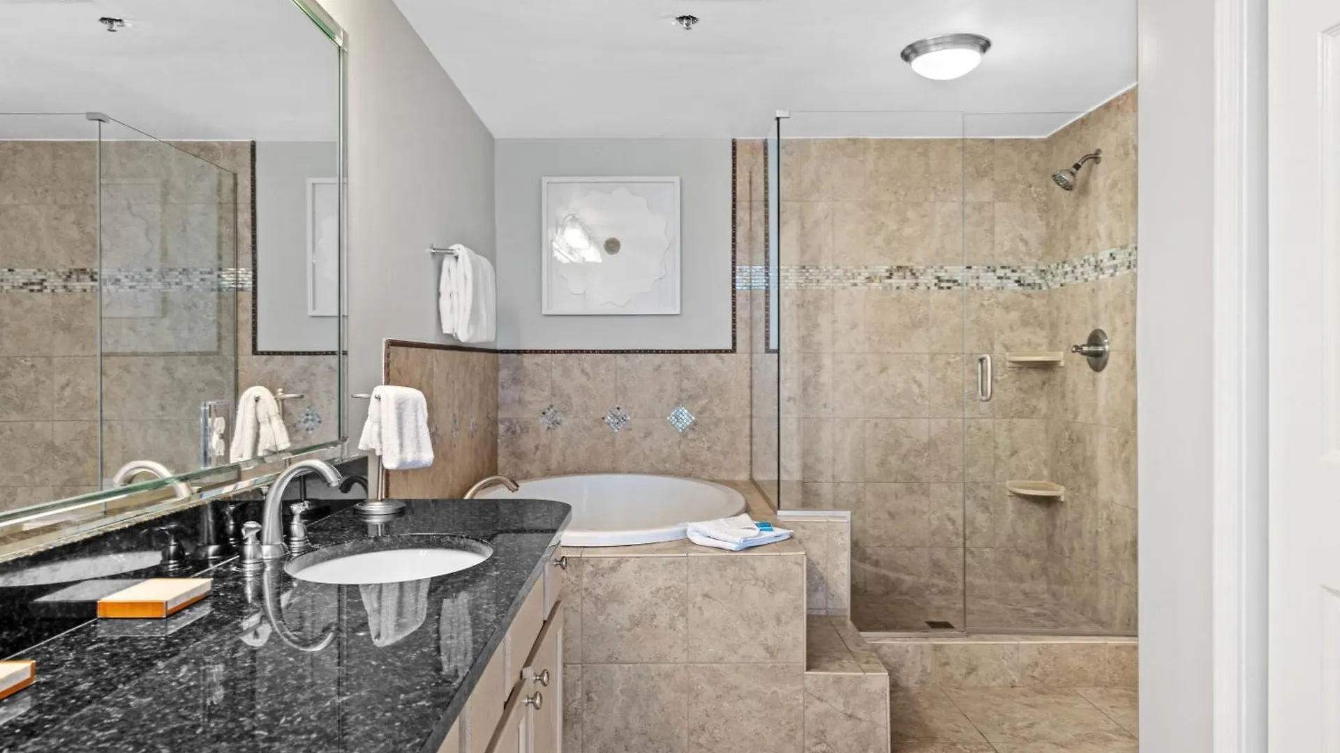 Jade East Towers 0530 By Newman-dailey Holiday home *