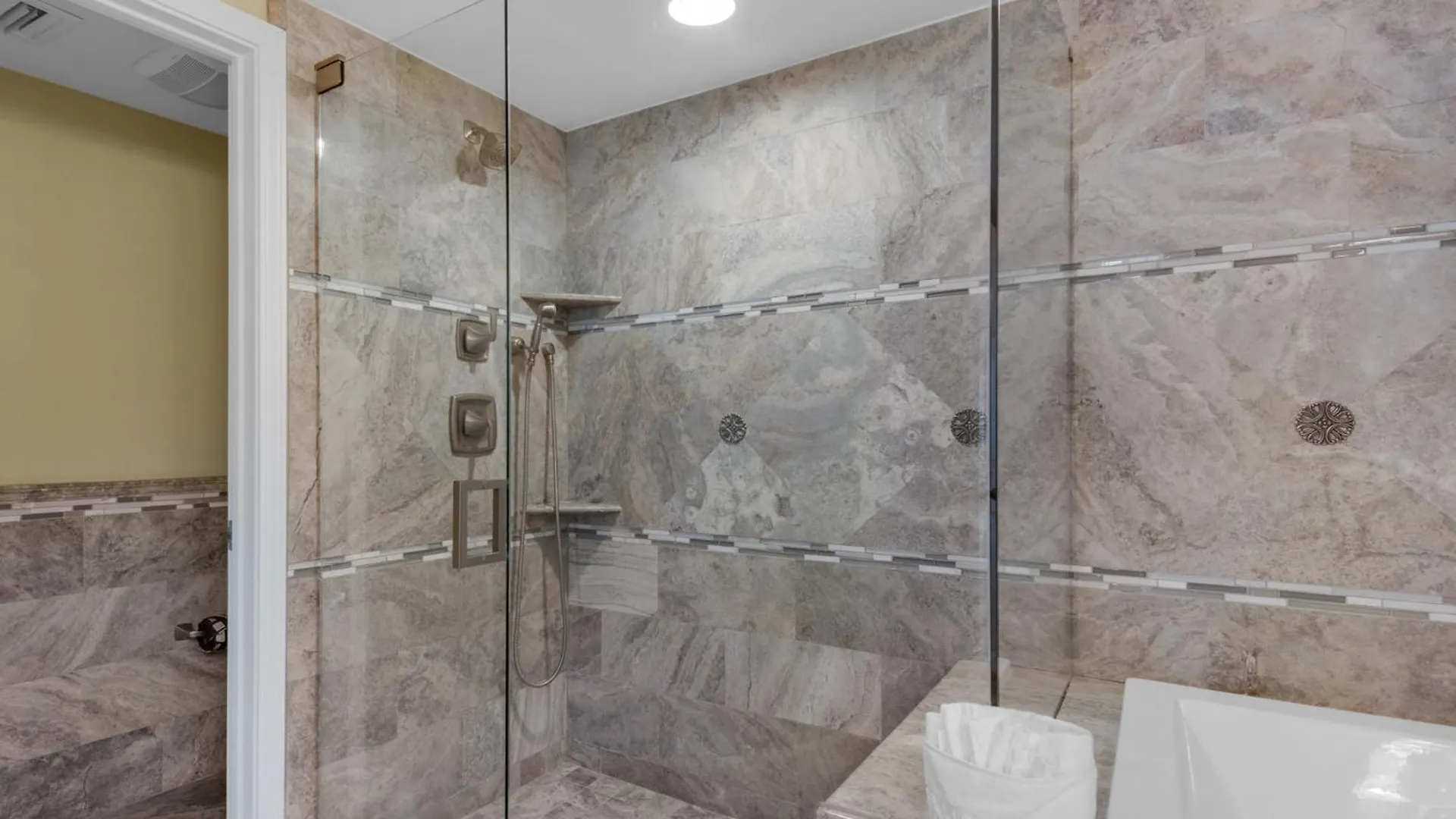 Holiday home Jade East Towers 0410 By Newman-dailey