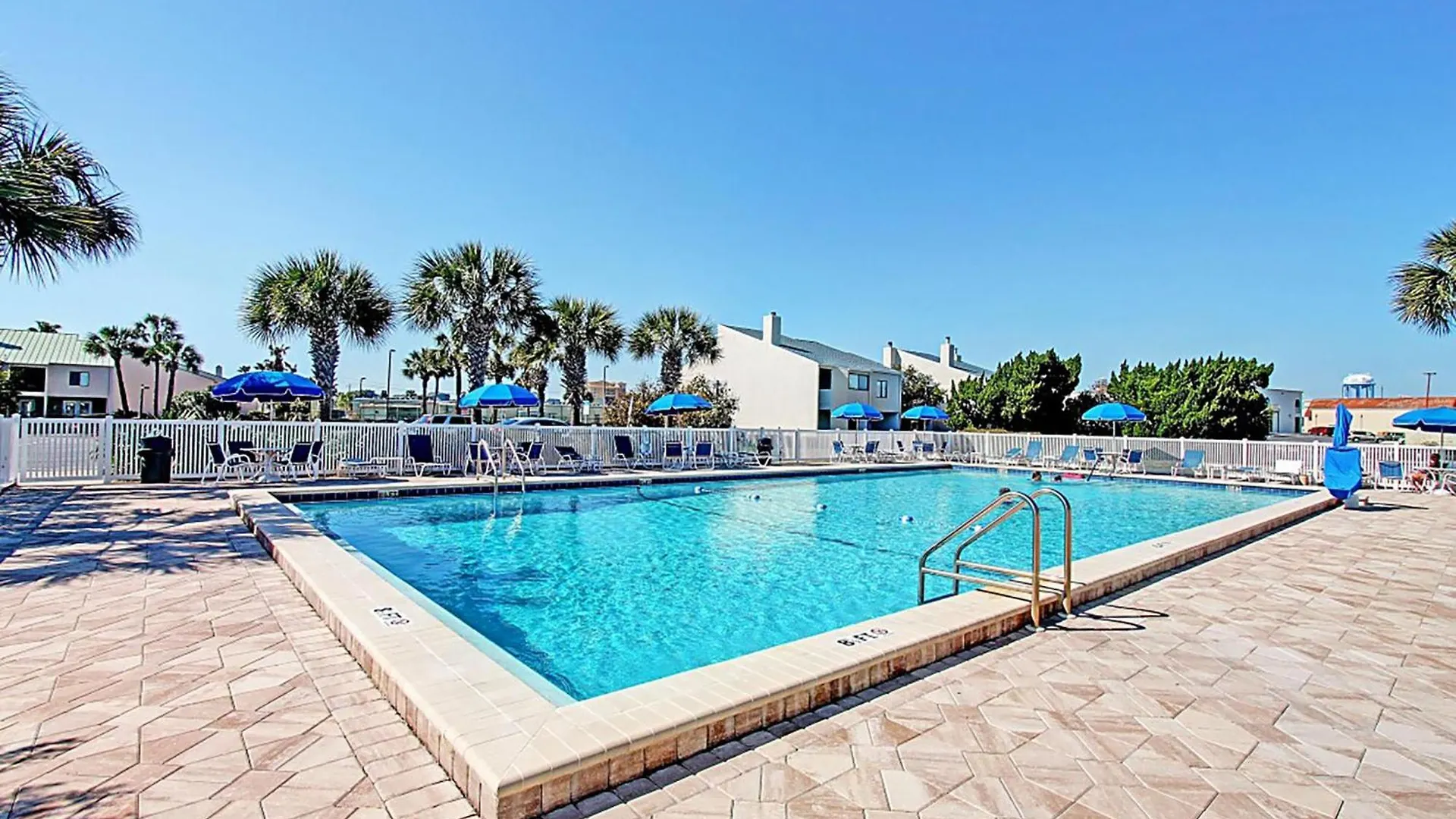 Apartment Slt #2043 - Stunning View! Free Service!