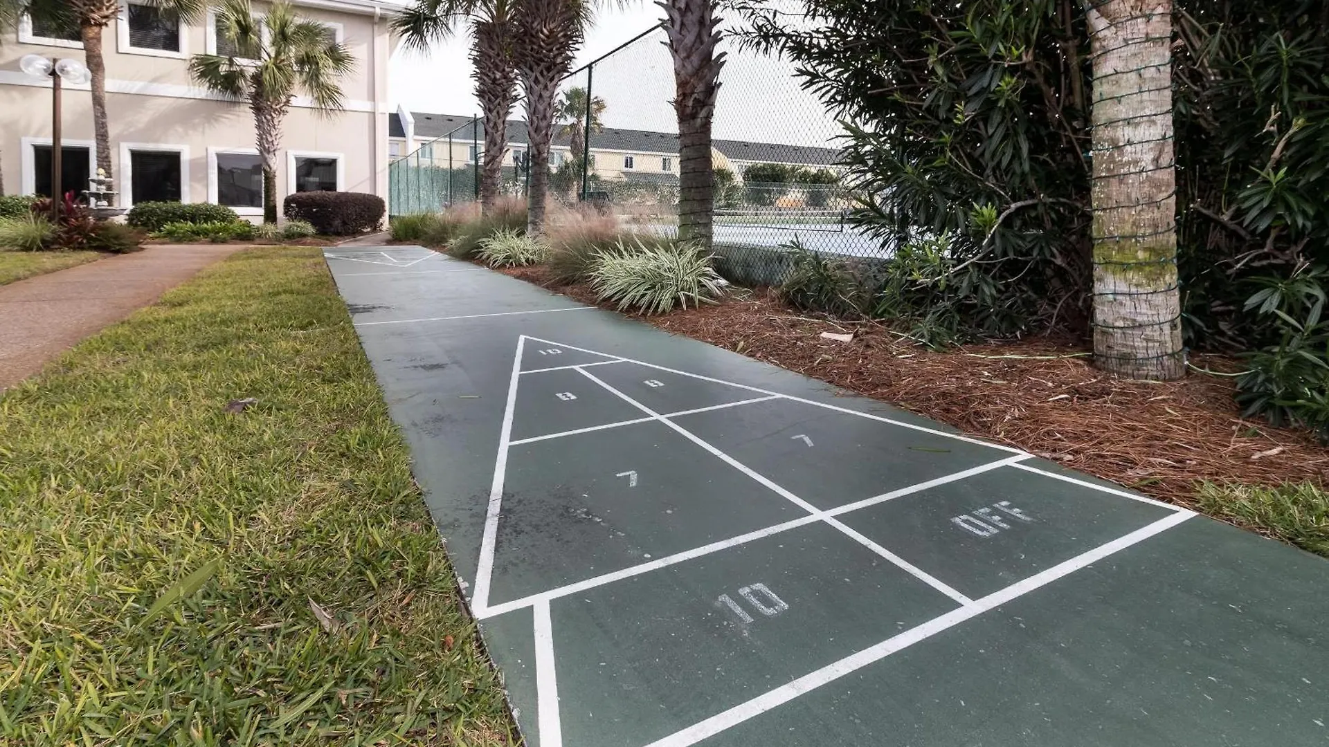 Slt #2043 - Stunning View! Free Service! Apartment
