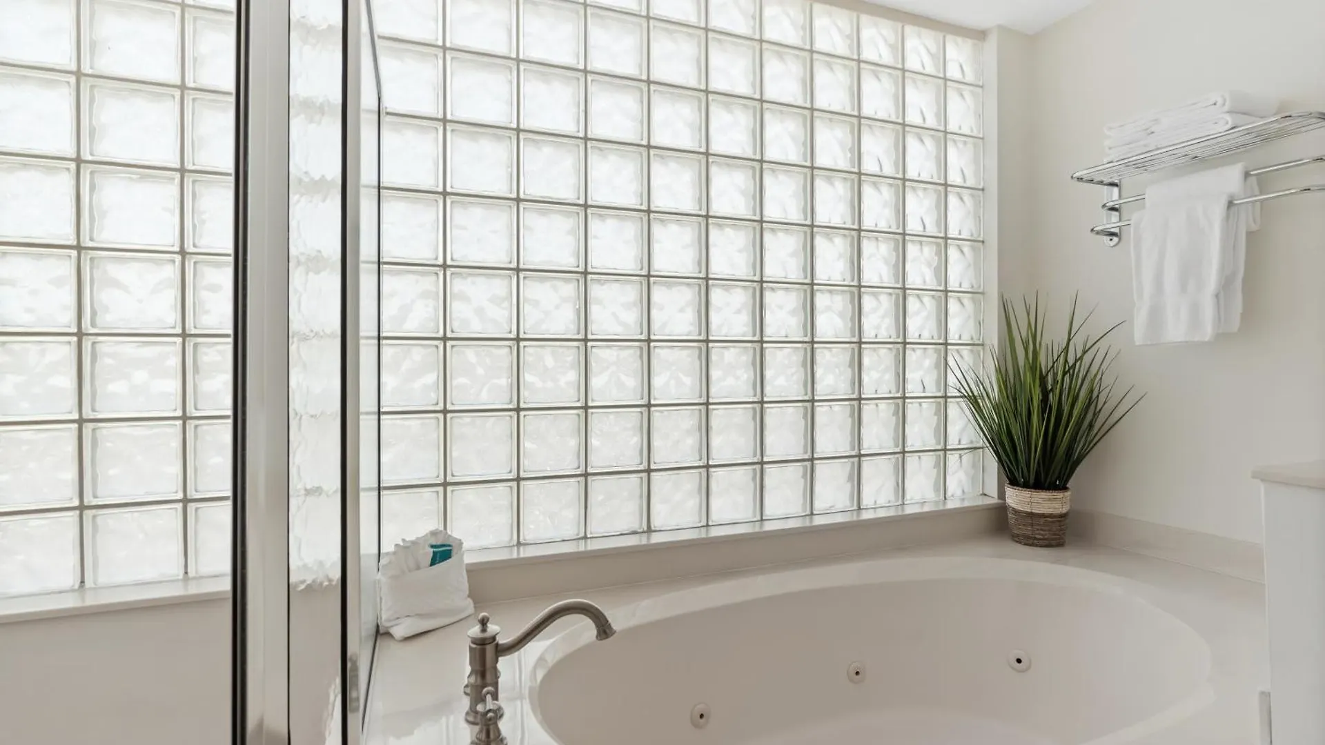 Sterling Sands 214 - 1 Bedroom By Newman-dailey *