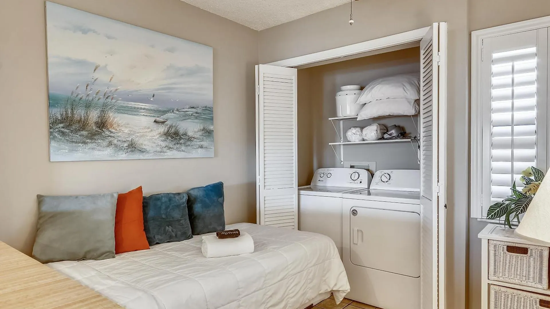 Inlet Reef 617- By Isle Apartment *