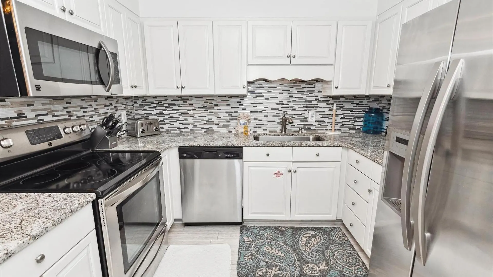 Dolphin Point 404a- By Isle Apartment