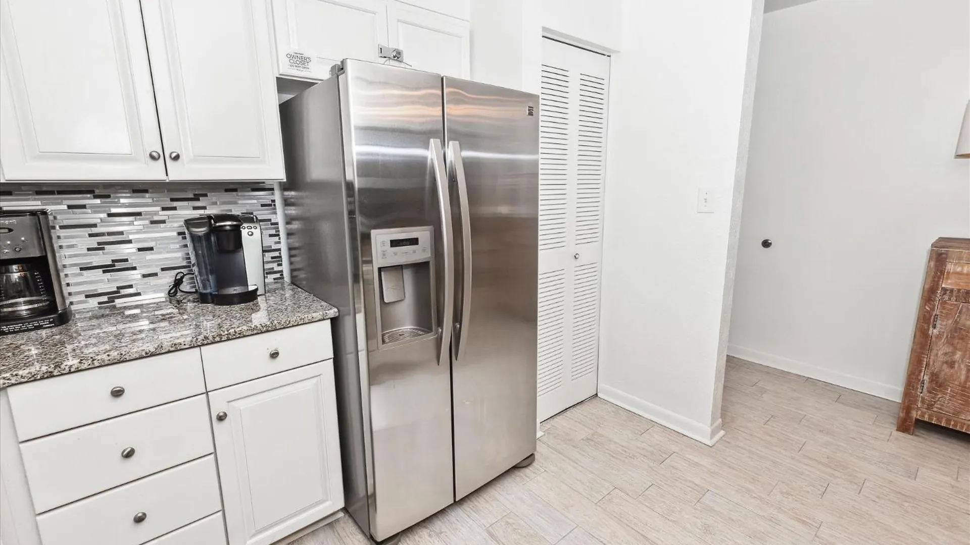 Dolphin Point 404a- By Isle Apartment Destin
