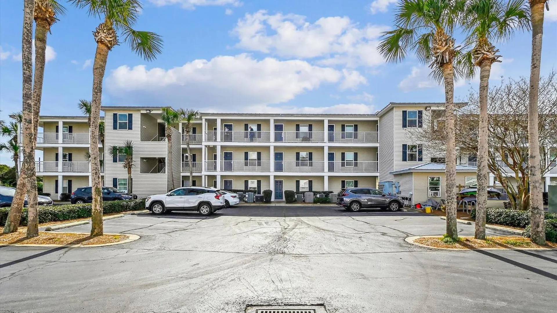 Grand Caribbean East 309- By Isle Apartment Destin