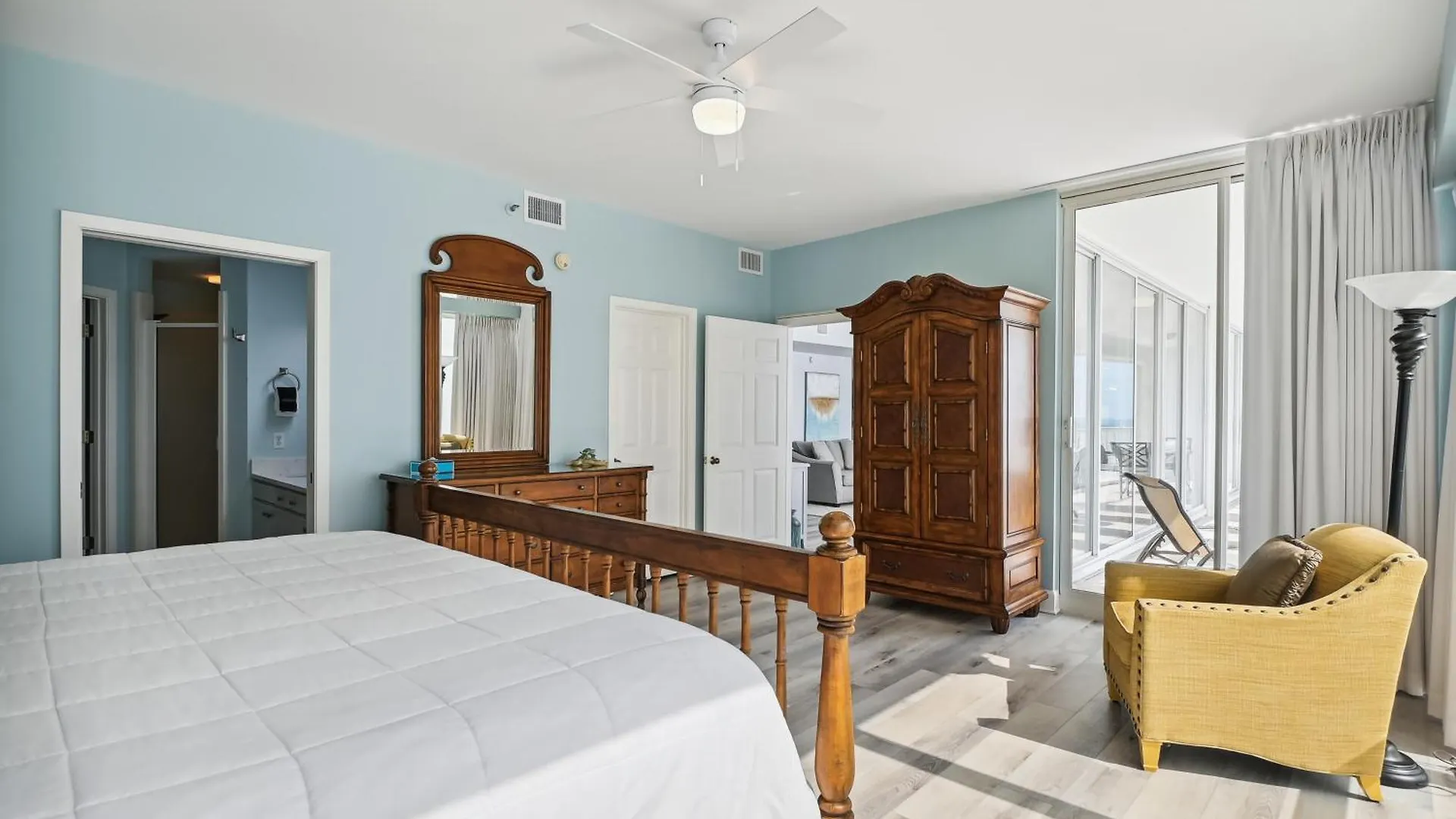 Oceania 503- By Isle Apartment