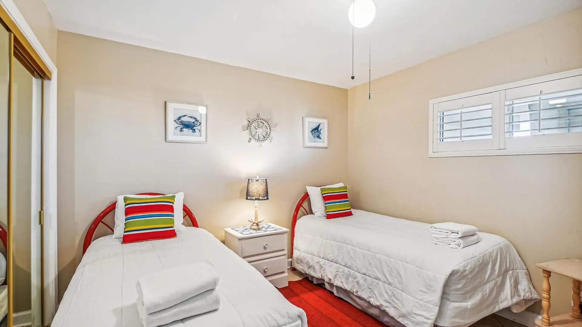 Surf & Racquet 614- By Isle Apartment *