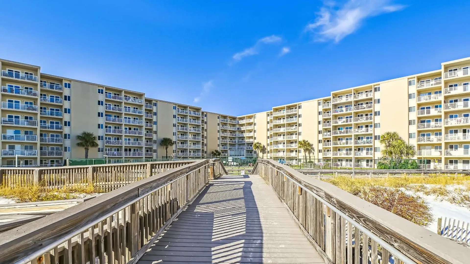 Surf & Racquet 614- By Isle Destin