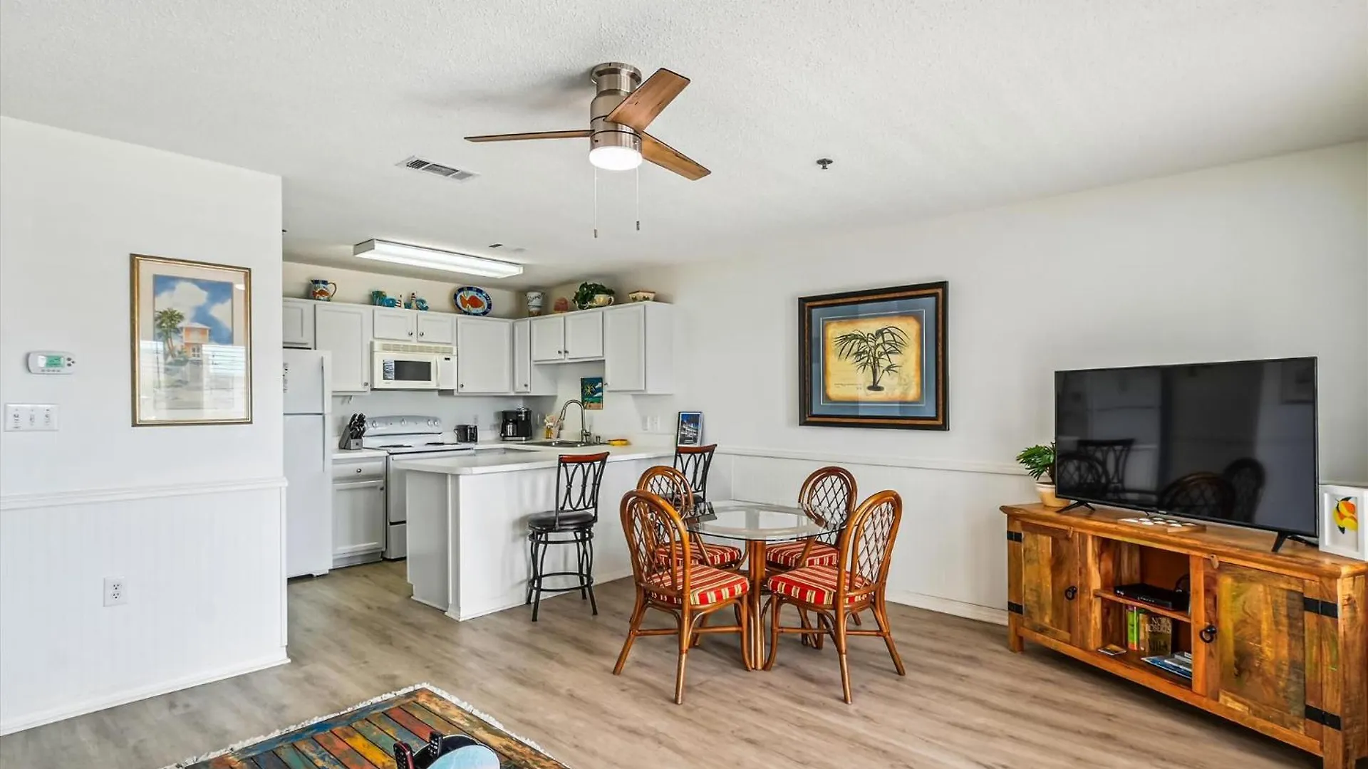 Grand Caribbean East 309- By Isle Apartment