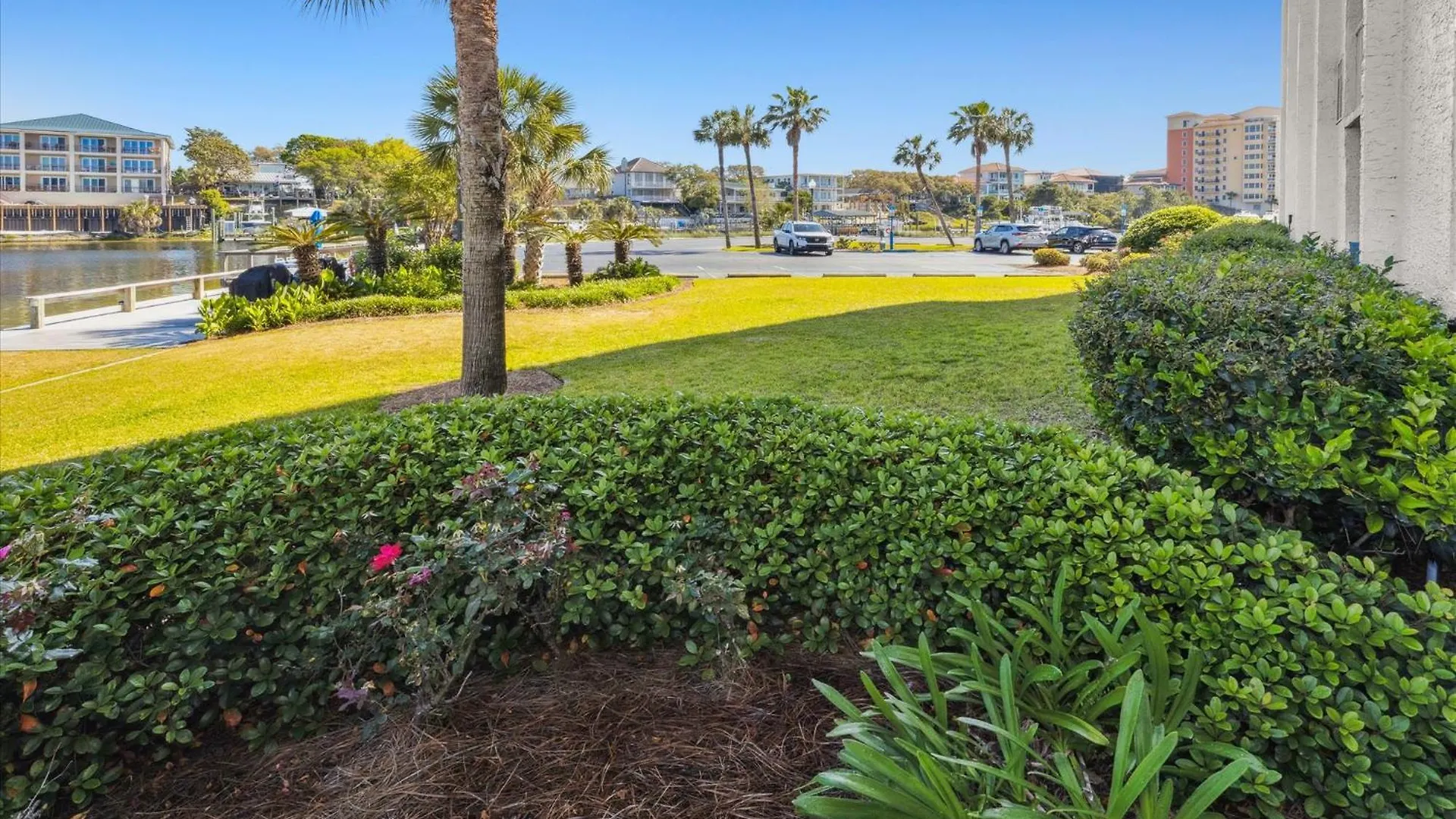 Dolphin Point 105b- By Isle Apartment *