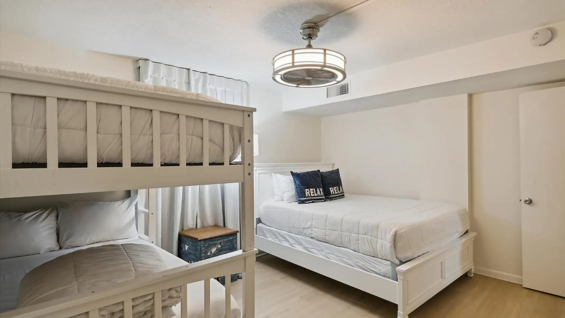 Dolphin Point 203c- By Isle Apartment