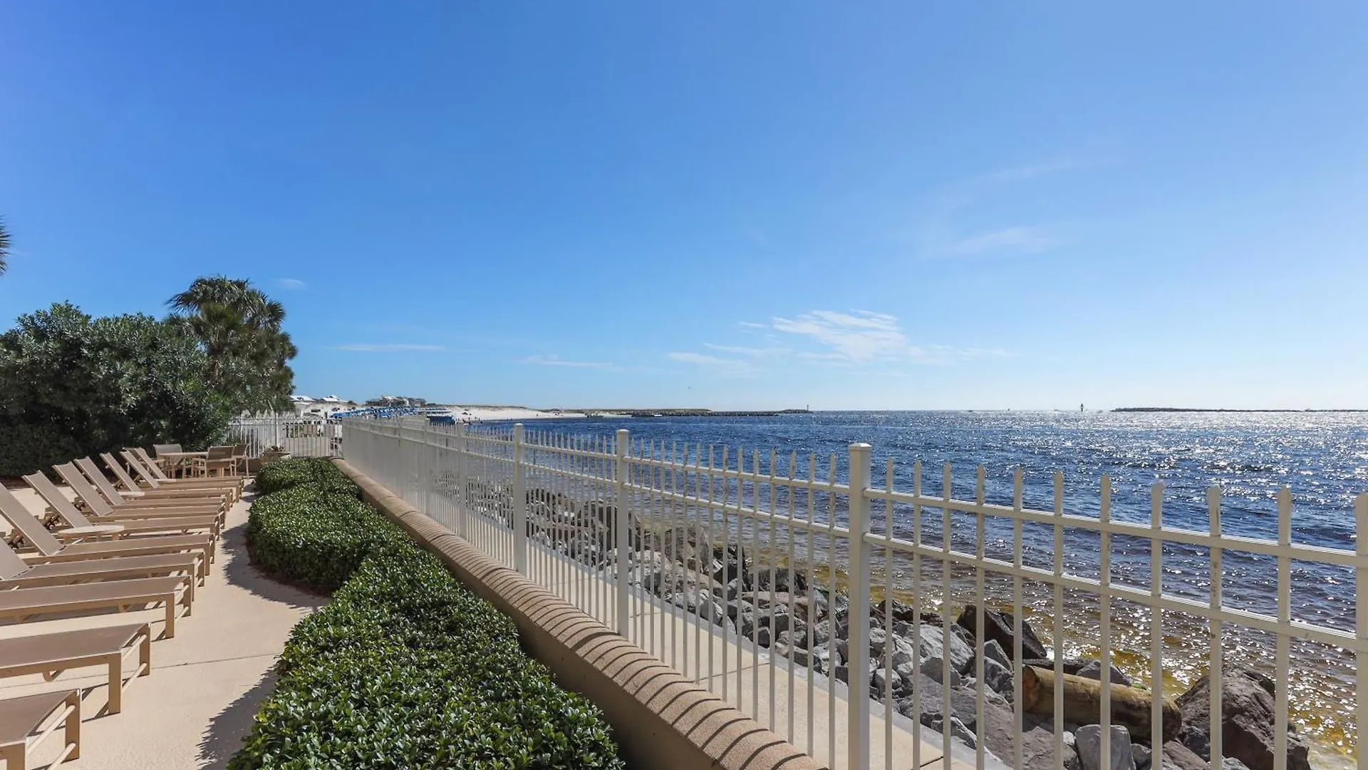 Apartment Waterview Towers Yacht Club 532- By Isle *