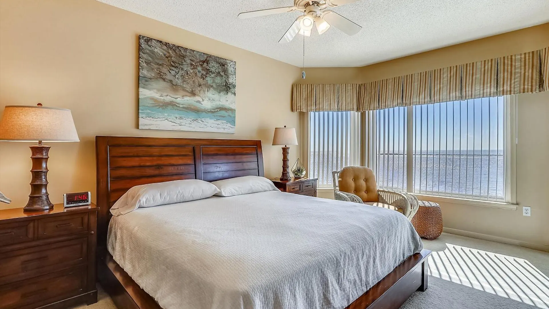 Waterview Towers Yacht Club 532- By Isle Destin