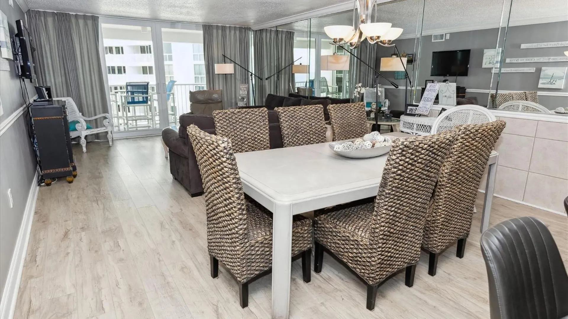 Shoreline Towers 1084- By Isle Apartment Destin
