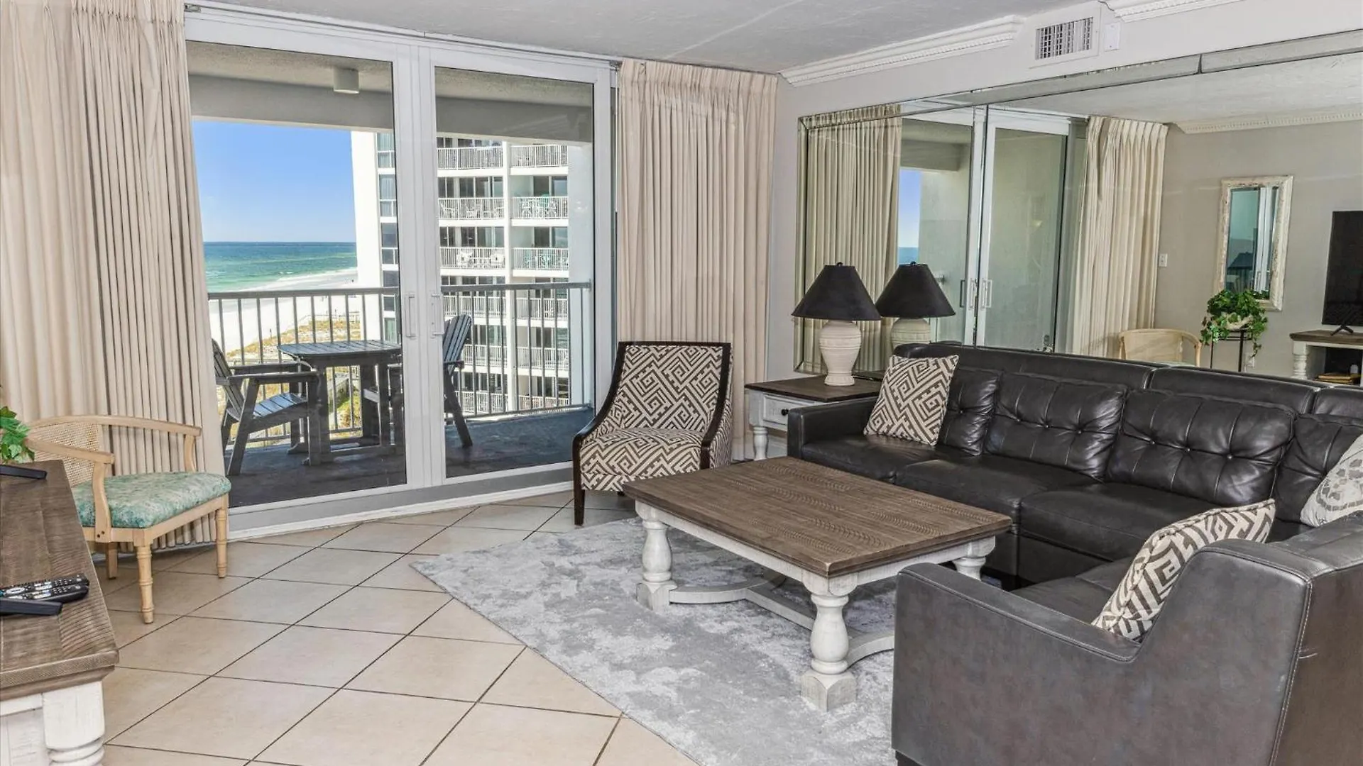 Shoreline Towers 1063- By Isle Apartmán