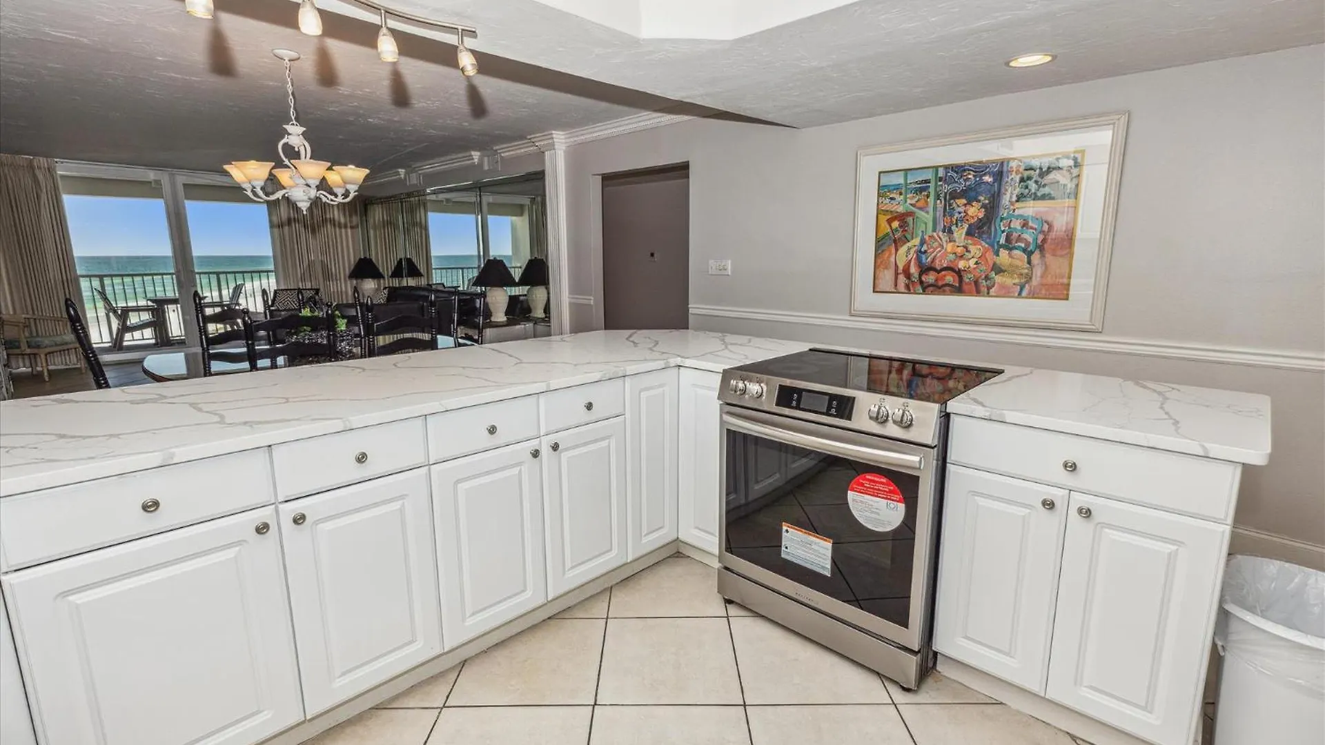 Shoreline Towers 1063- By Isle Apartmán Destin