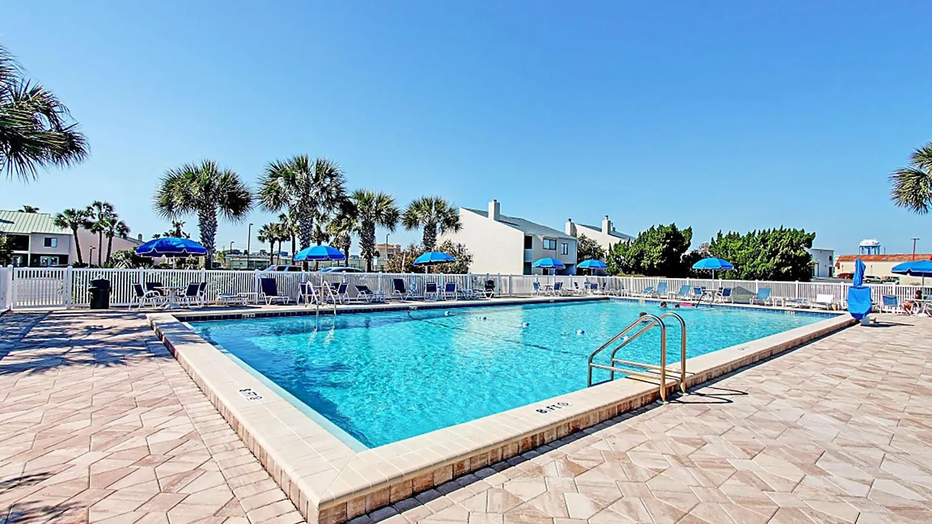 Shoreline Towers 1063- By Isle Destin