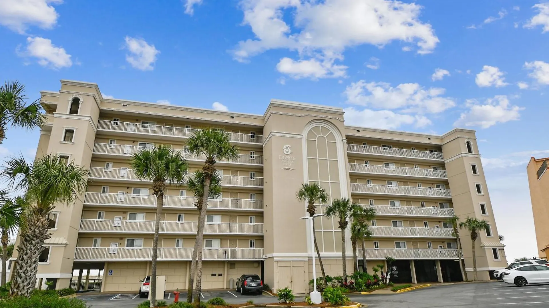 Apartment On The Gulf 407-by Isle Destin