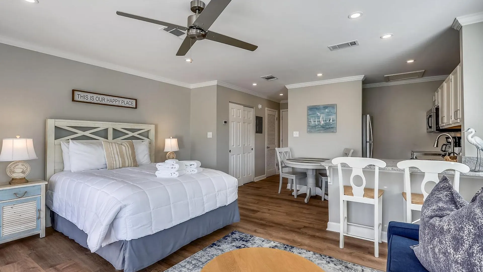 Apartment Sandpiper Cove 8208- By Isle *