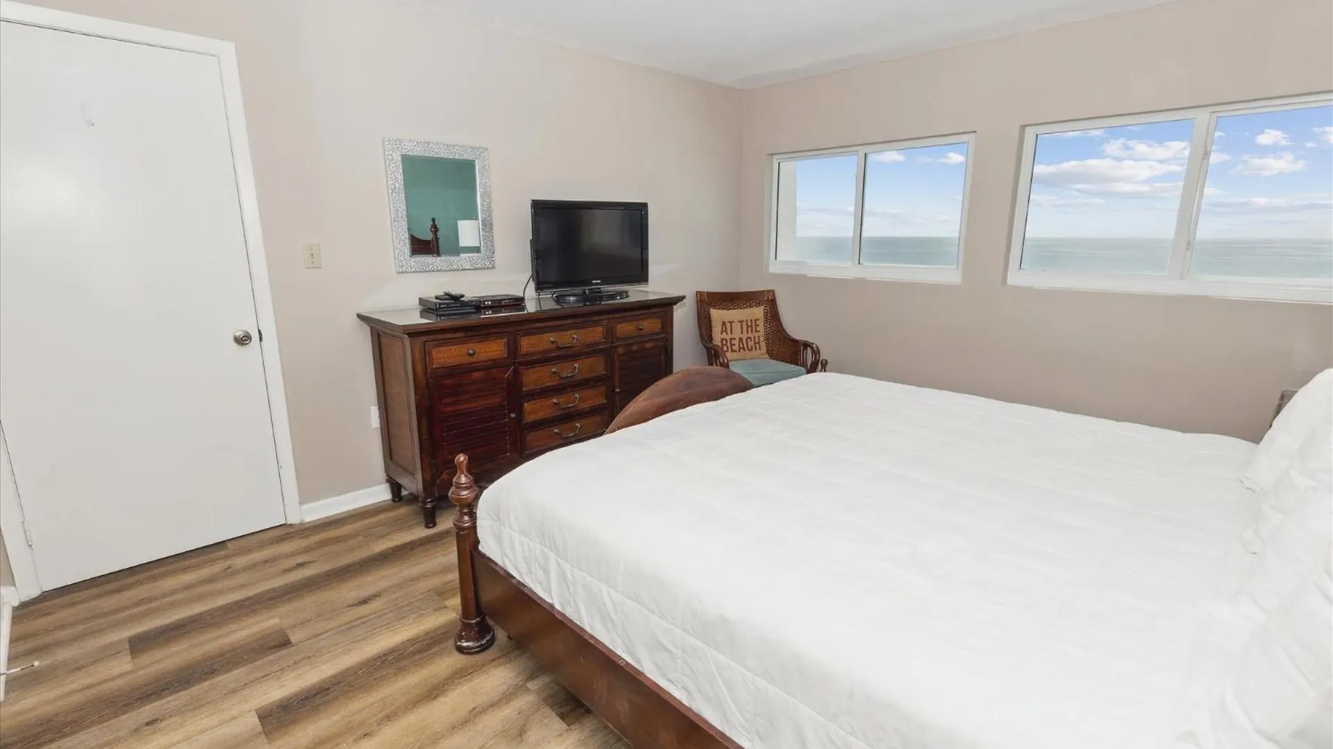 Apartment House 505b