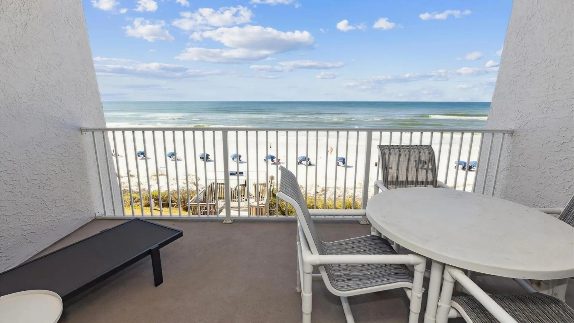 Apartment House 305b-by Isle Destin