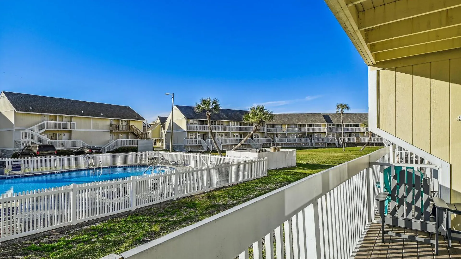 Apartment Sandpiper Cove 8112- By Isle *