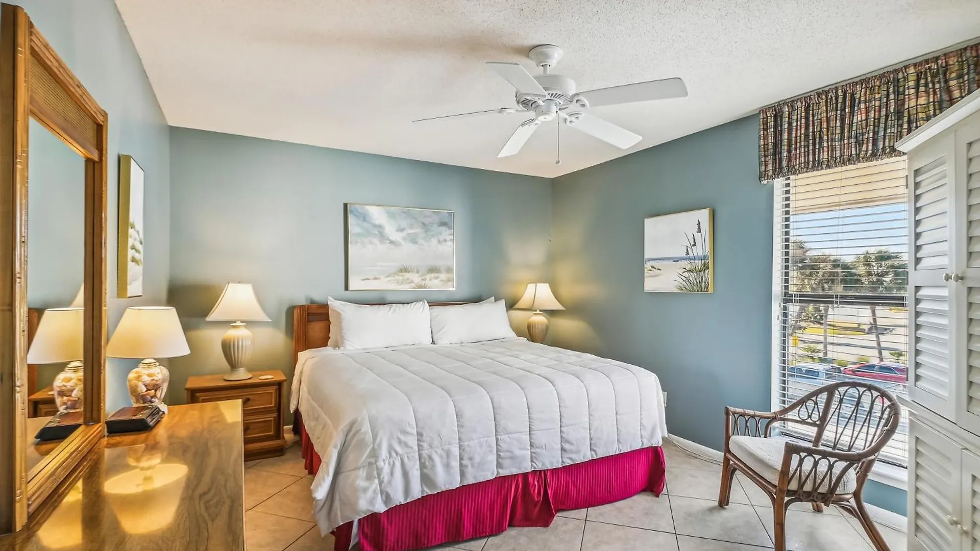 Sandpiper Cove 7201- By Isle Apartment *