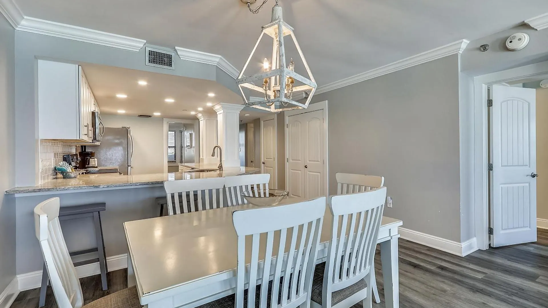 Apartment Inlet Reef 307- By Isle *