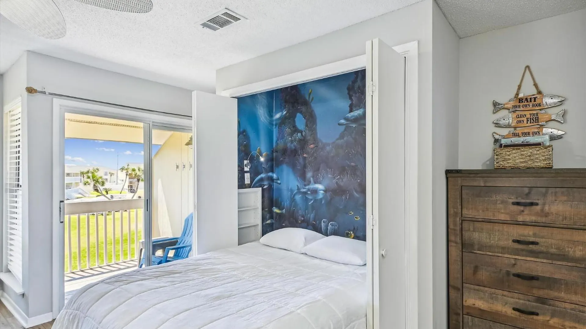 Apartment Sandpiper Cove 8236- By Isle
