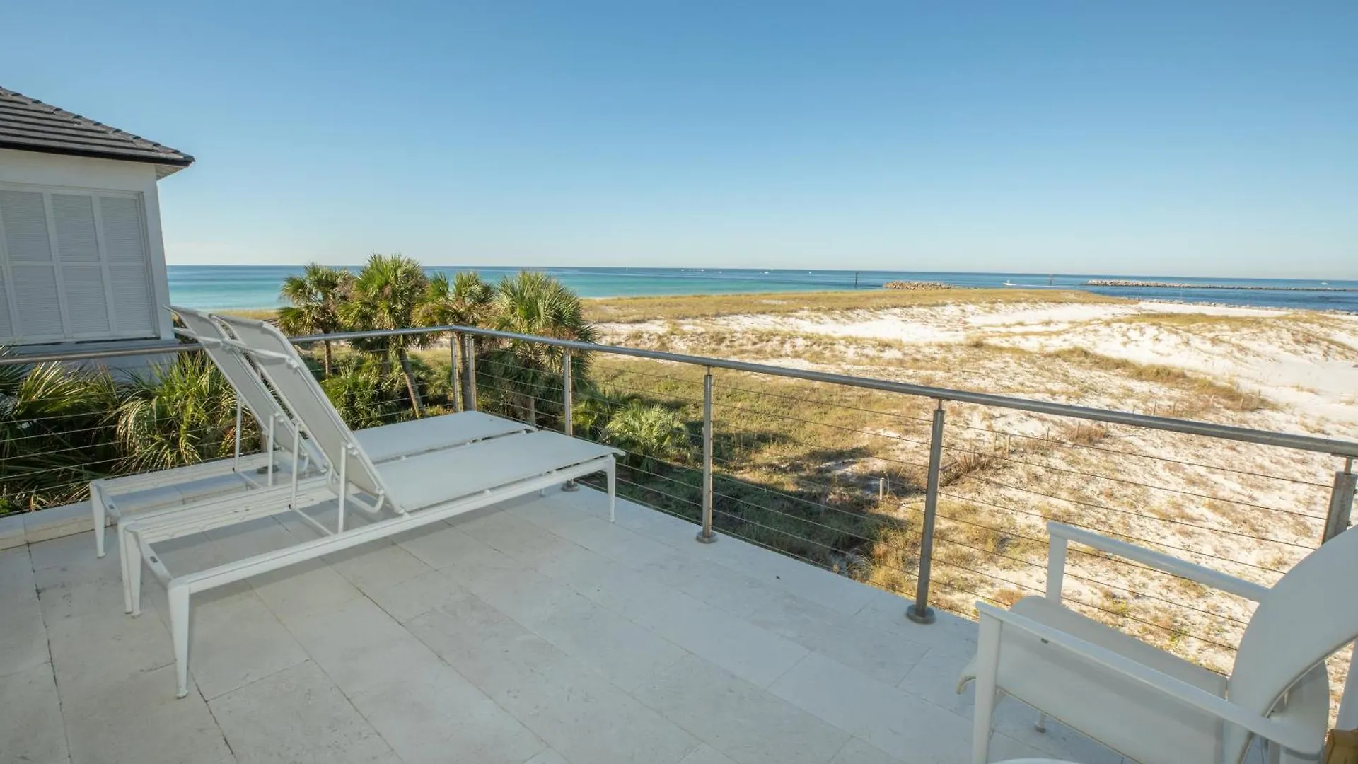 Seabreeze- By Isle Apartment
