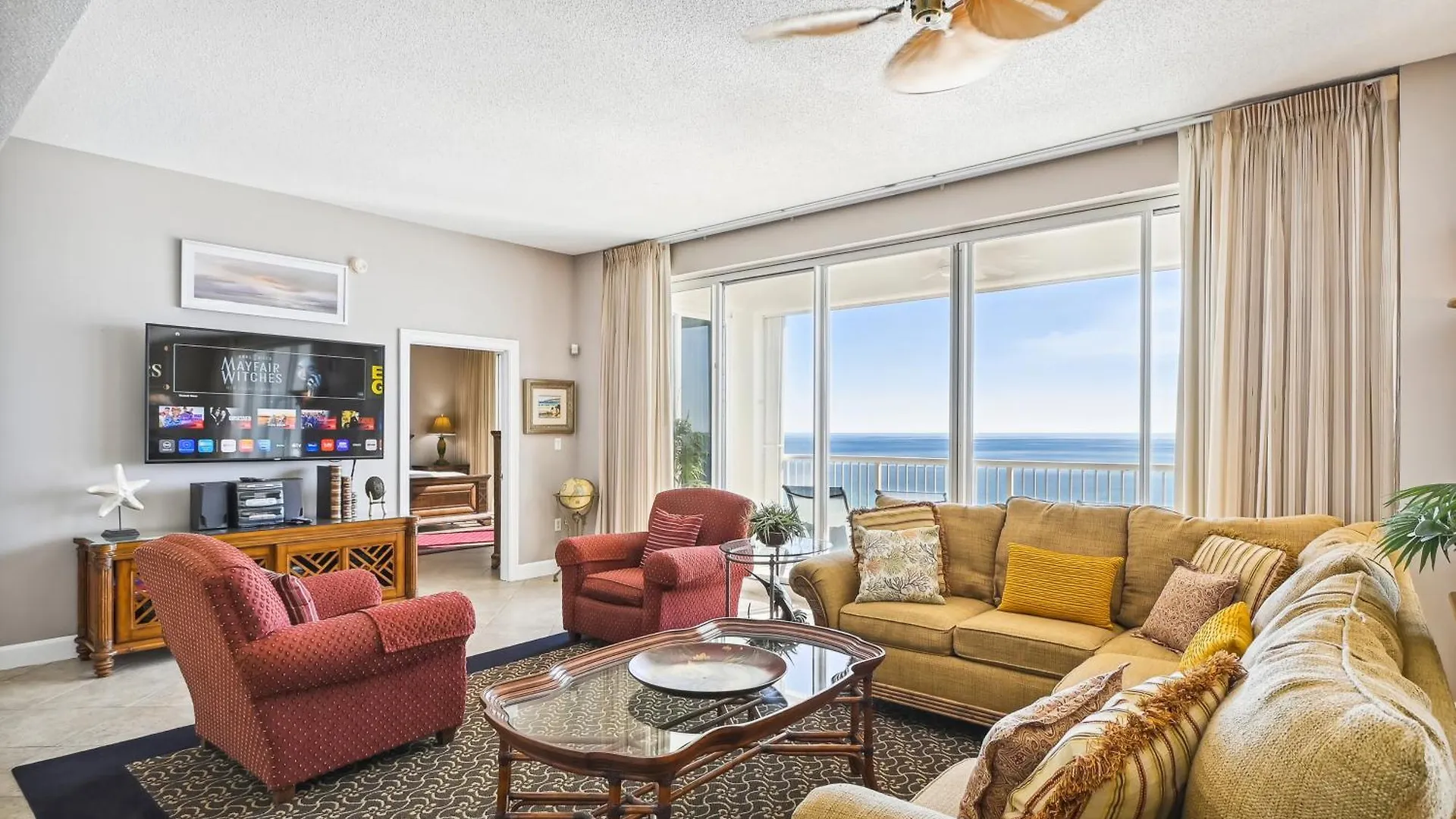 Apartment Oceania 907- By Isle