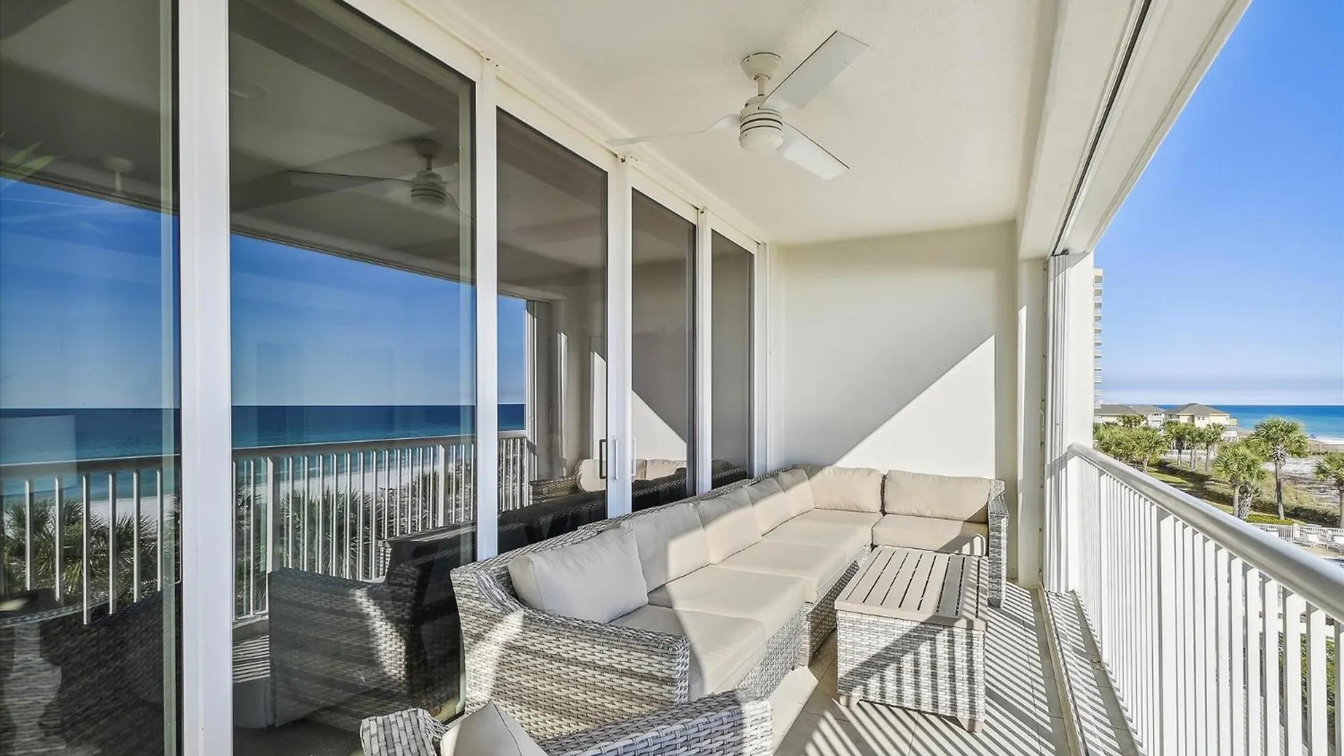 Apartment Oceania 307- By Isle *