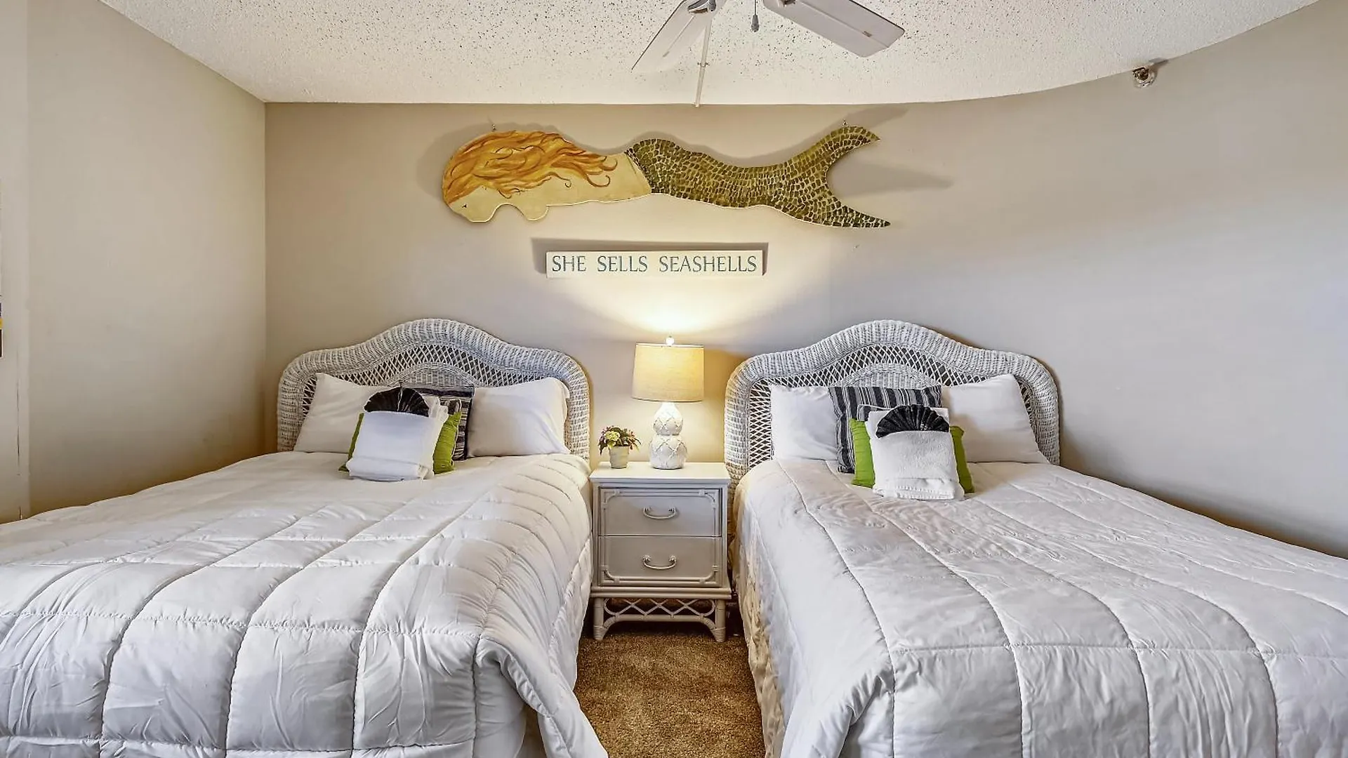 Inlet Reef 209- By Isle Apartment