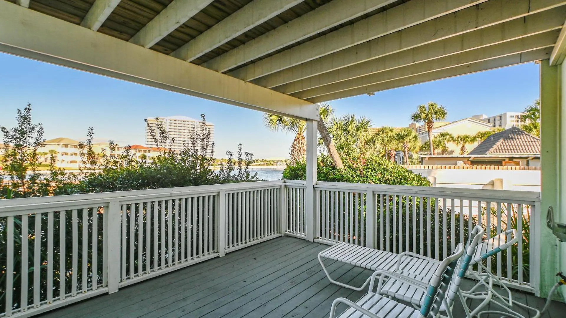 South Bay By The Gulf 055- By Isle *