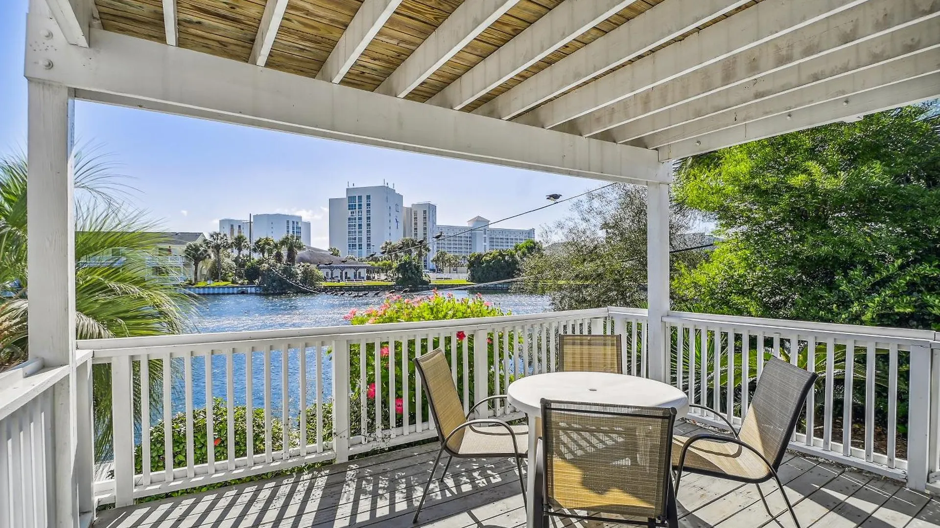 South Bay By The Gulf 043- By Isle Apartment *