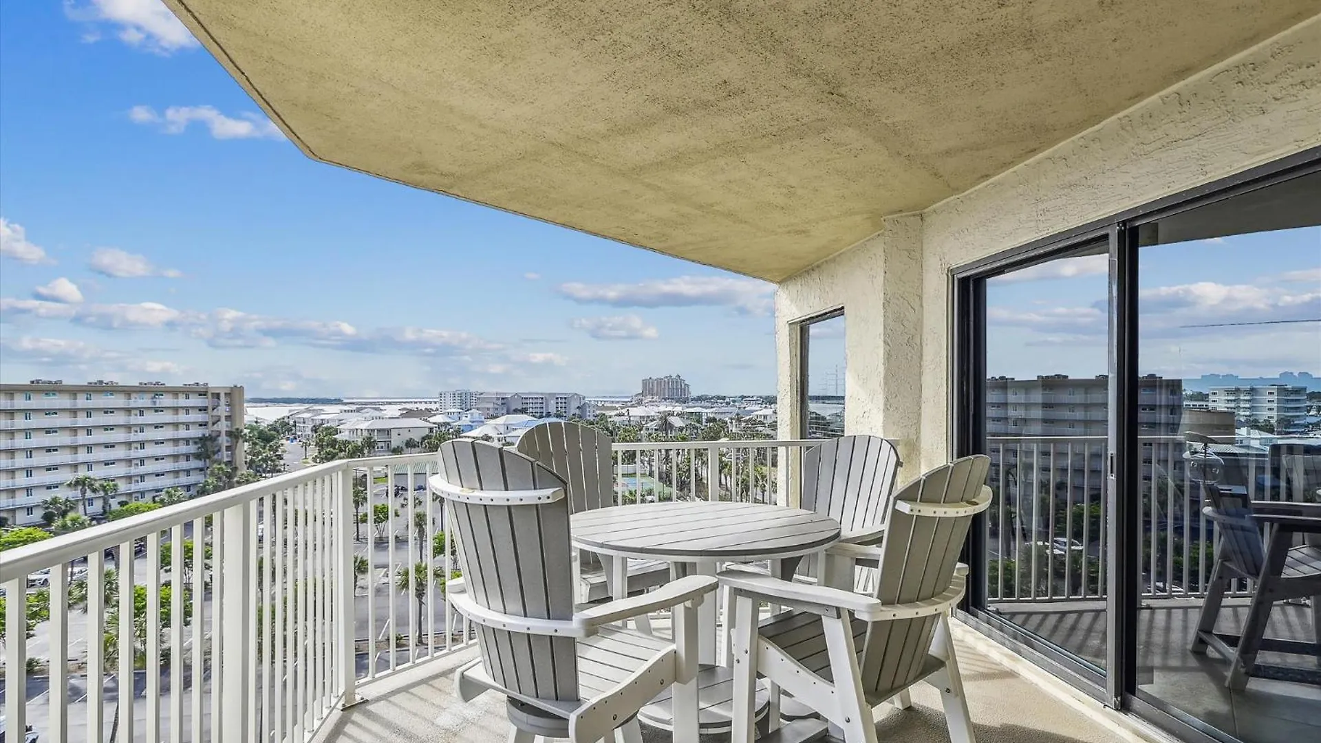 Apartment Inlet Reef 619- By Isle