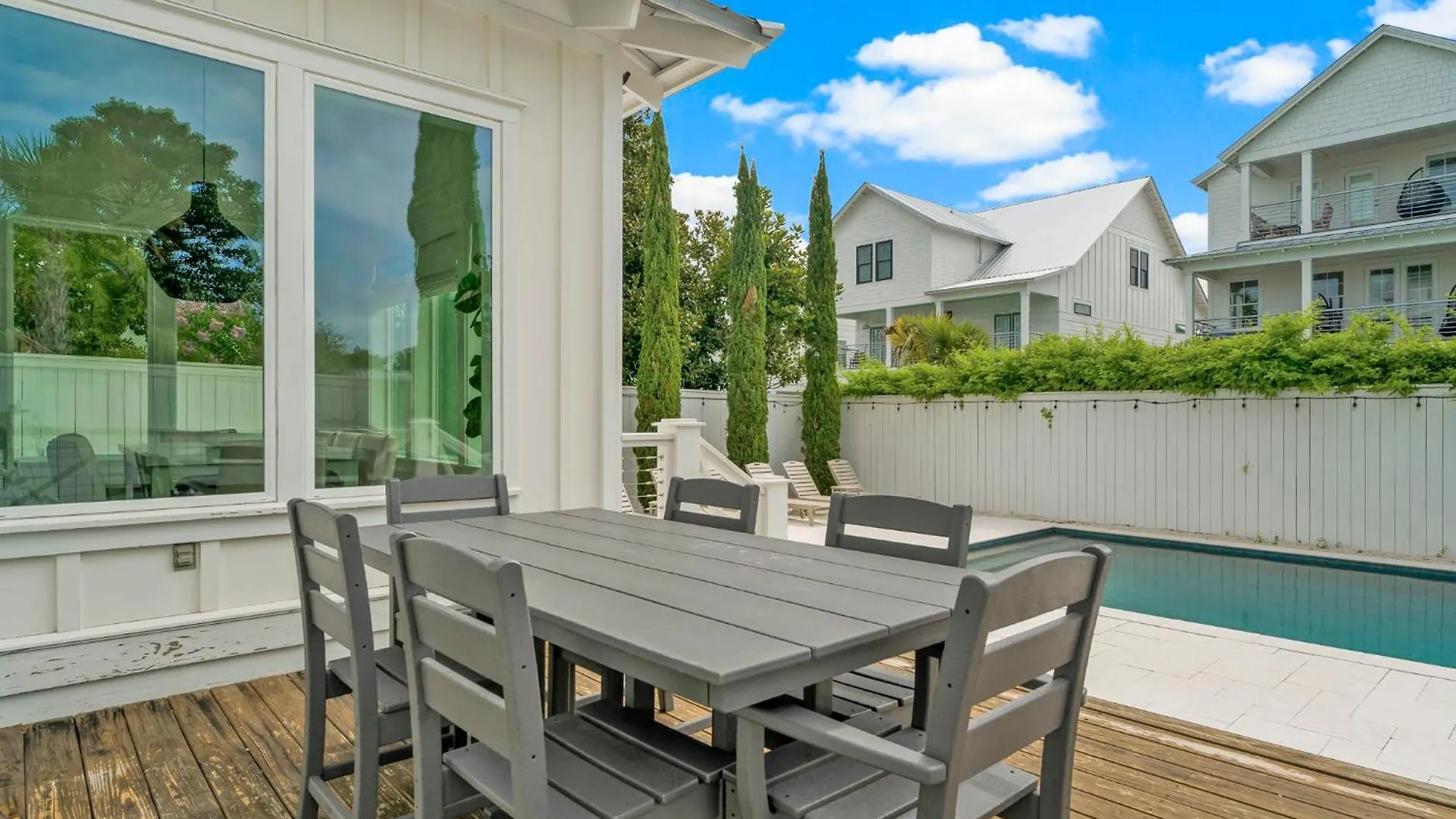 Crystal Tide With Heated Pool And Golf Cart Holiday home *