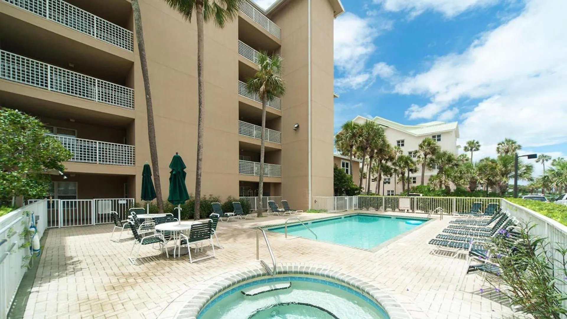 Emerald Dunes 103 *