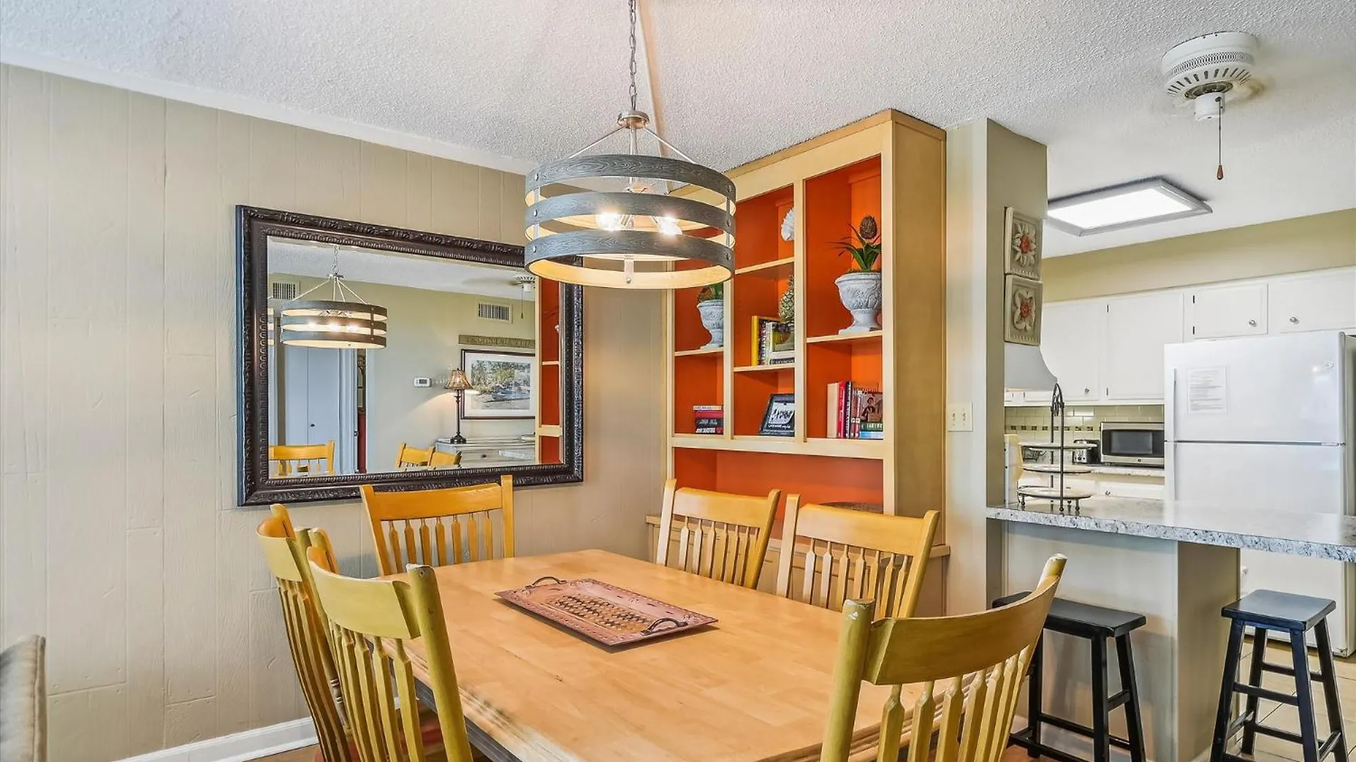 Dolphin Point 306c- By Isle *