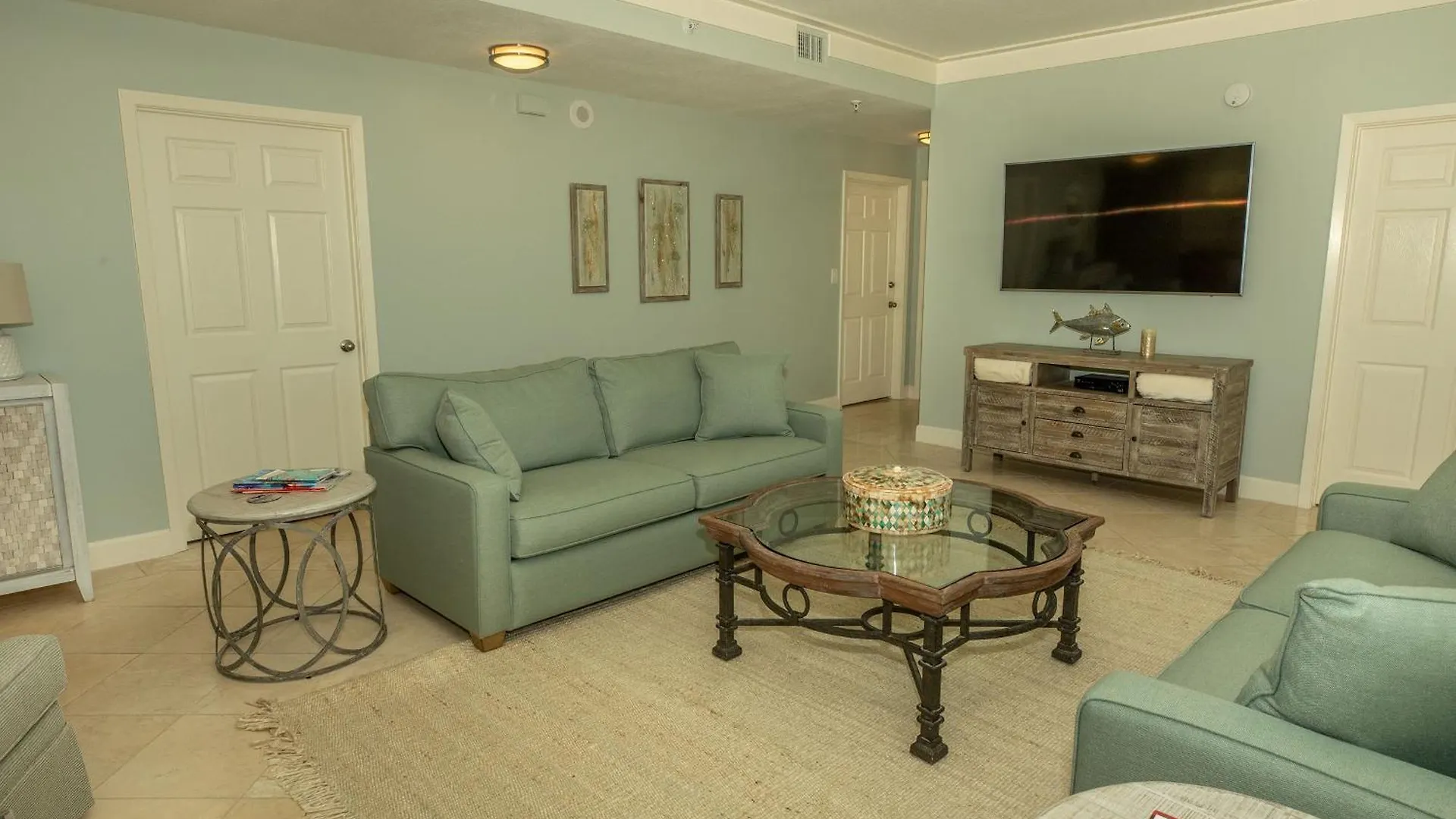 Apartment Oceania 106- By Isle