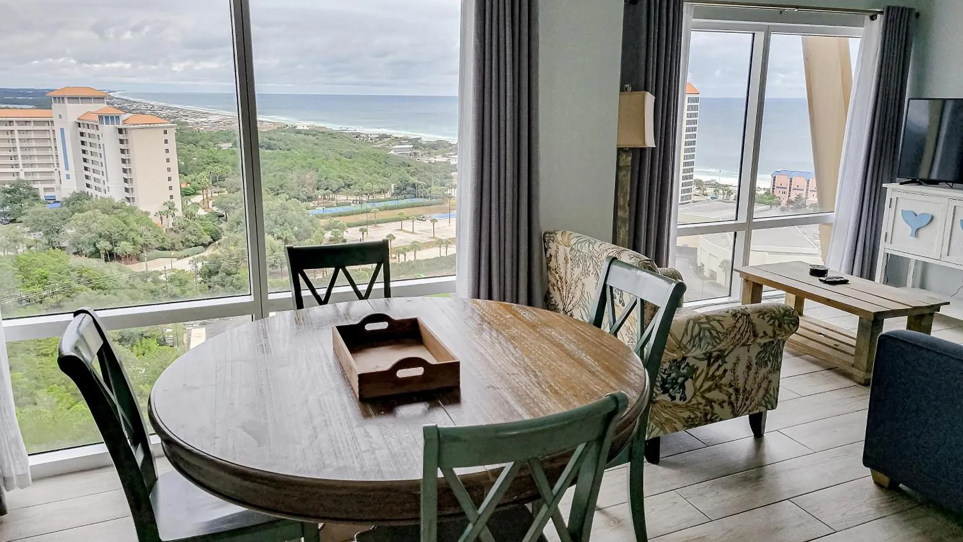 Luau Iv Apartment *