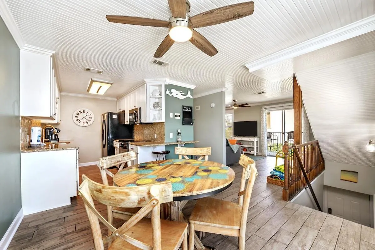 Holiday home Sea-renity 4 Waterfront Balconies Gated Destin