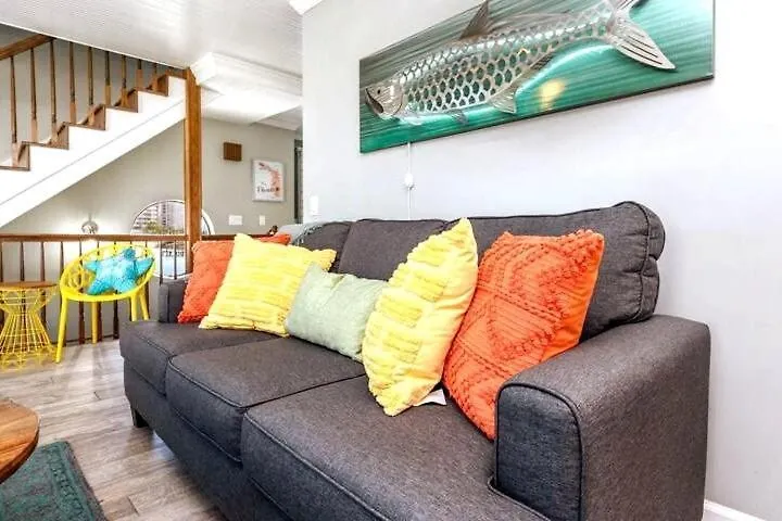 Sea-renity 4 Waterfront Balconies Gated *
