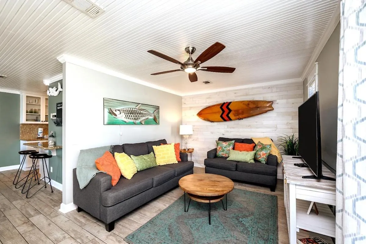 Sea-renity 4 Waterfront Balconies Gated * Destin